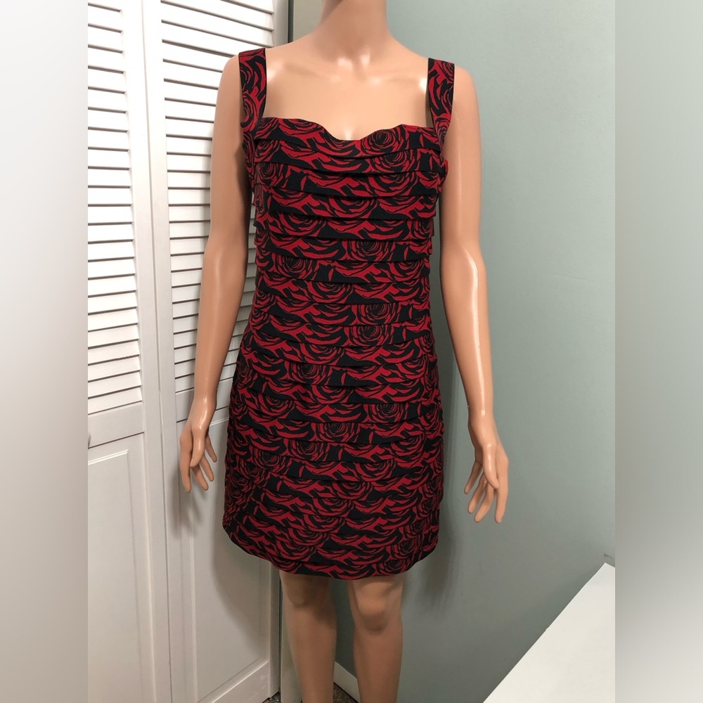 SHERRI HILL Hot red   Bandage Bodycon Cut Out Back Dress Size 12